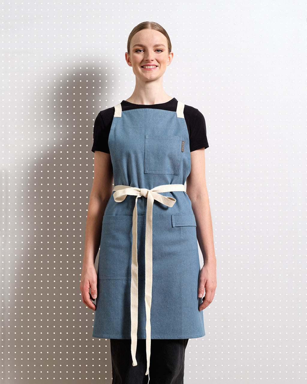 Crossback Apron in Upcycled Cotton