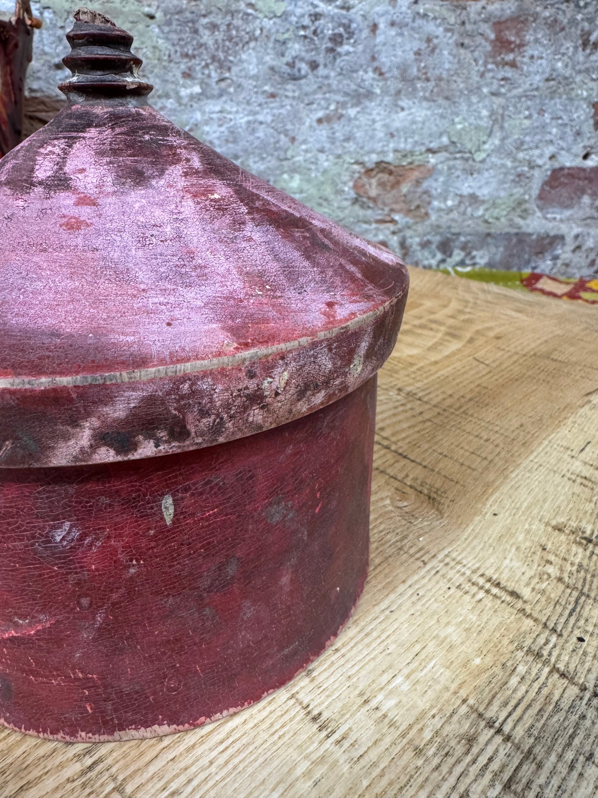 Vintage Tikka Box / Indian Red Box & Lid / Trinket Jewellery Storage Container B