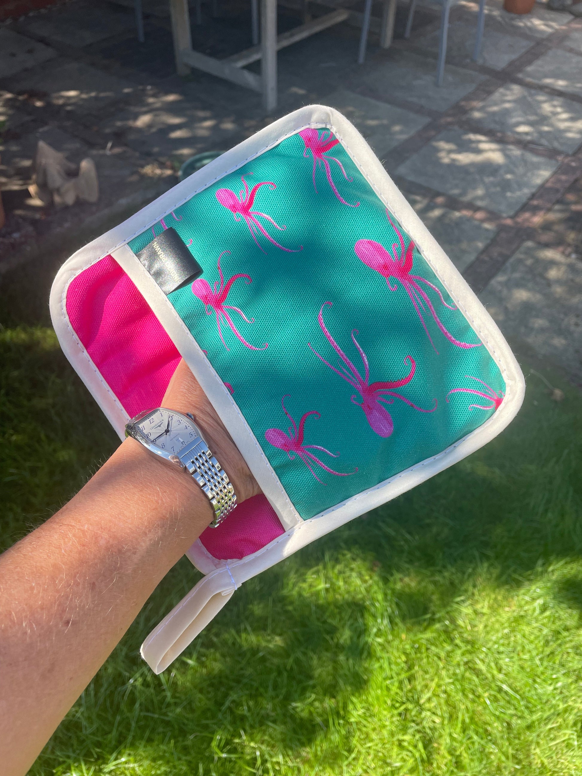 Pot Grabs with Handpainted Illustrations