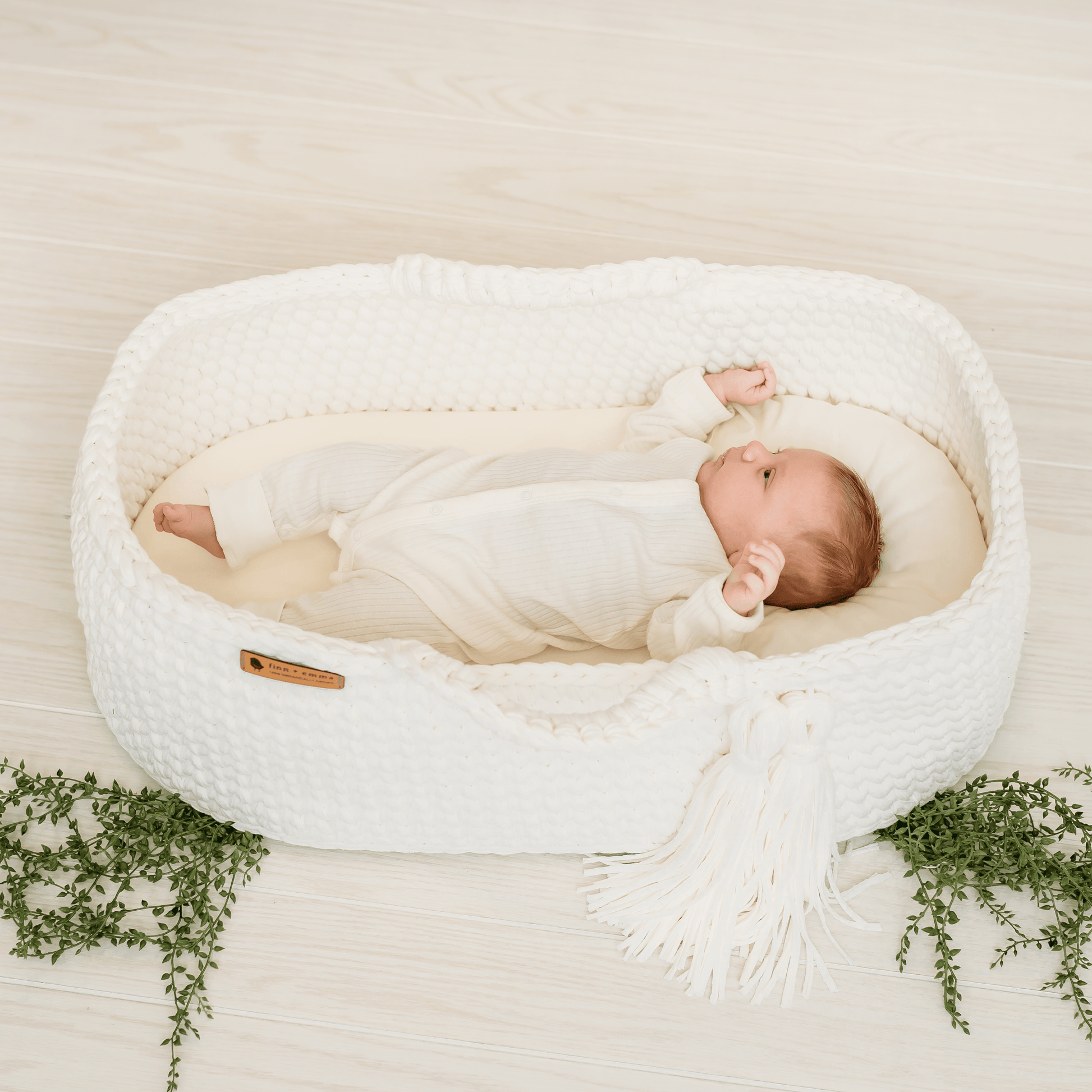 Carry Cot in Ivory