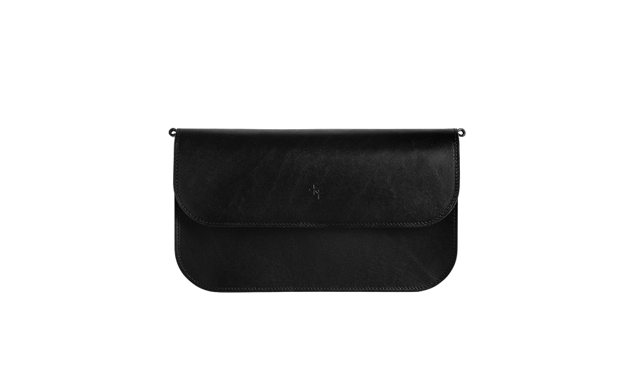 Model Baguette – Versatile Leather Bag with Magnetic Closure by Craftory at brixbailey.com