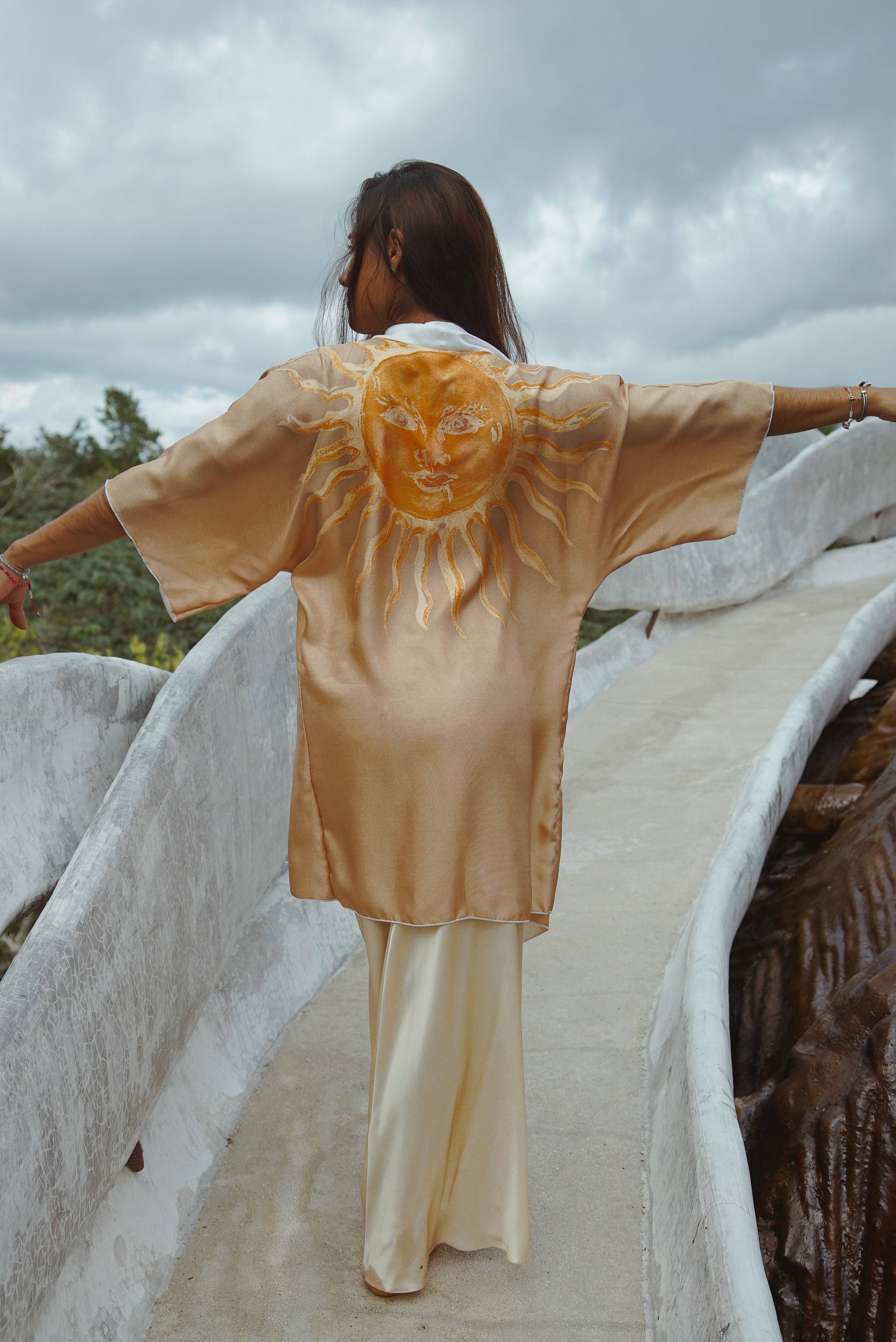Sunguide Silk Kimono
