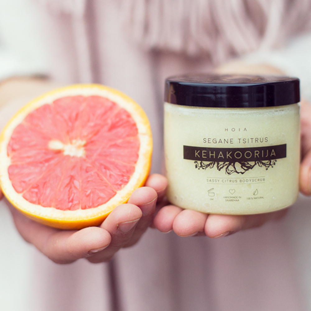 Sassy Citrus Body Scrub – Invigorating & Moisturizing Care by HOIA at www.brixbailey.com