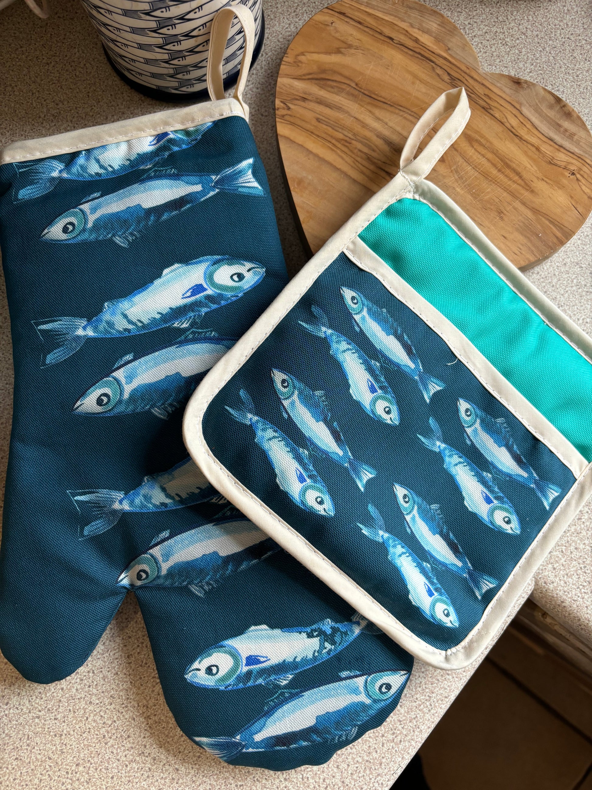 Pot Grabs with Handpainted Illustrations