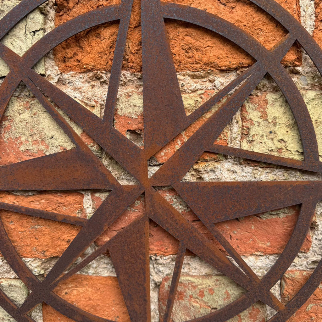 Rusty Compass Sign Wall Decoration