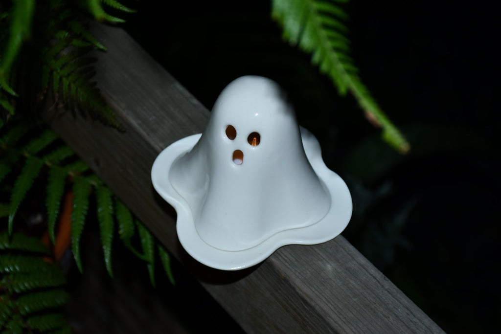 Ghost Tealight Holder (Unique tealight holder designed for halloween, translucent while lighting in the dark)