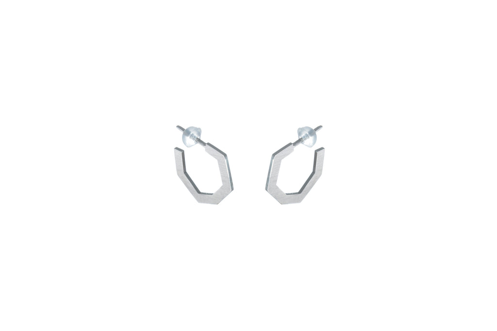 Lentsius Upcycled Jewellery – Elegant & Eco-Friendly Design by Lentsius at www.brixbailey.com