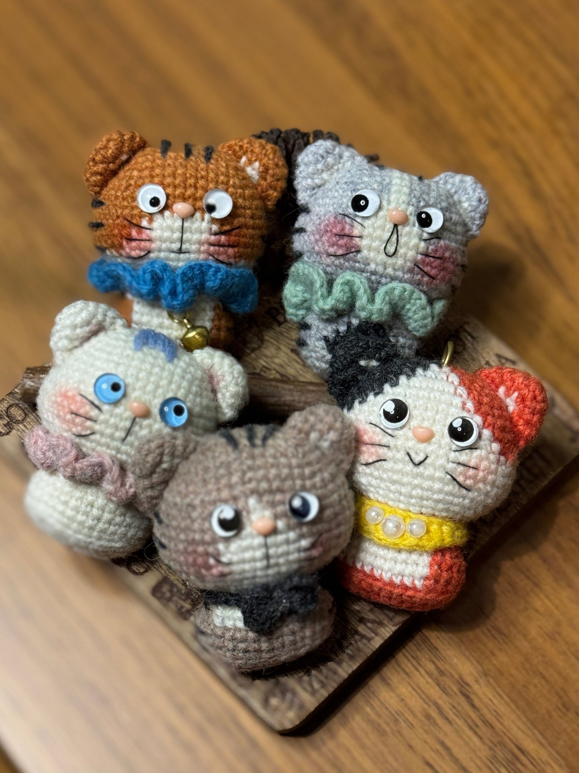 🐾 Handmade Shetland Wool Crochet Kittens – Premium Mini Cat Collection