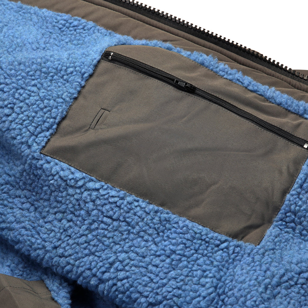 Sports Cape Charcoal and Blue