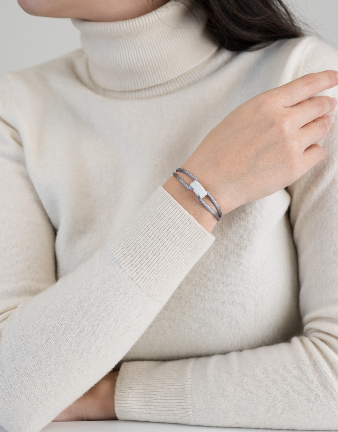 Snow Regent Cord Bracelet