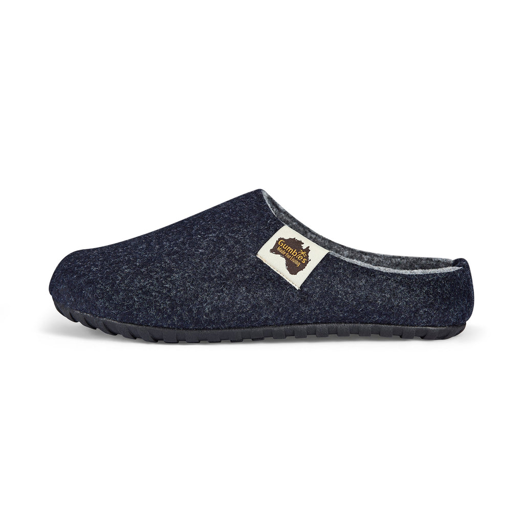 Outback Men's Slipper in Navy and Grey