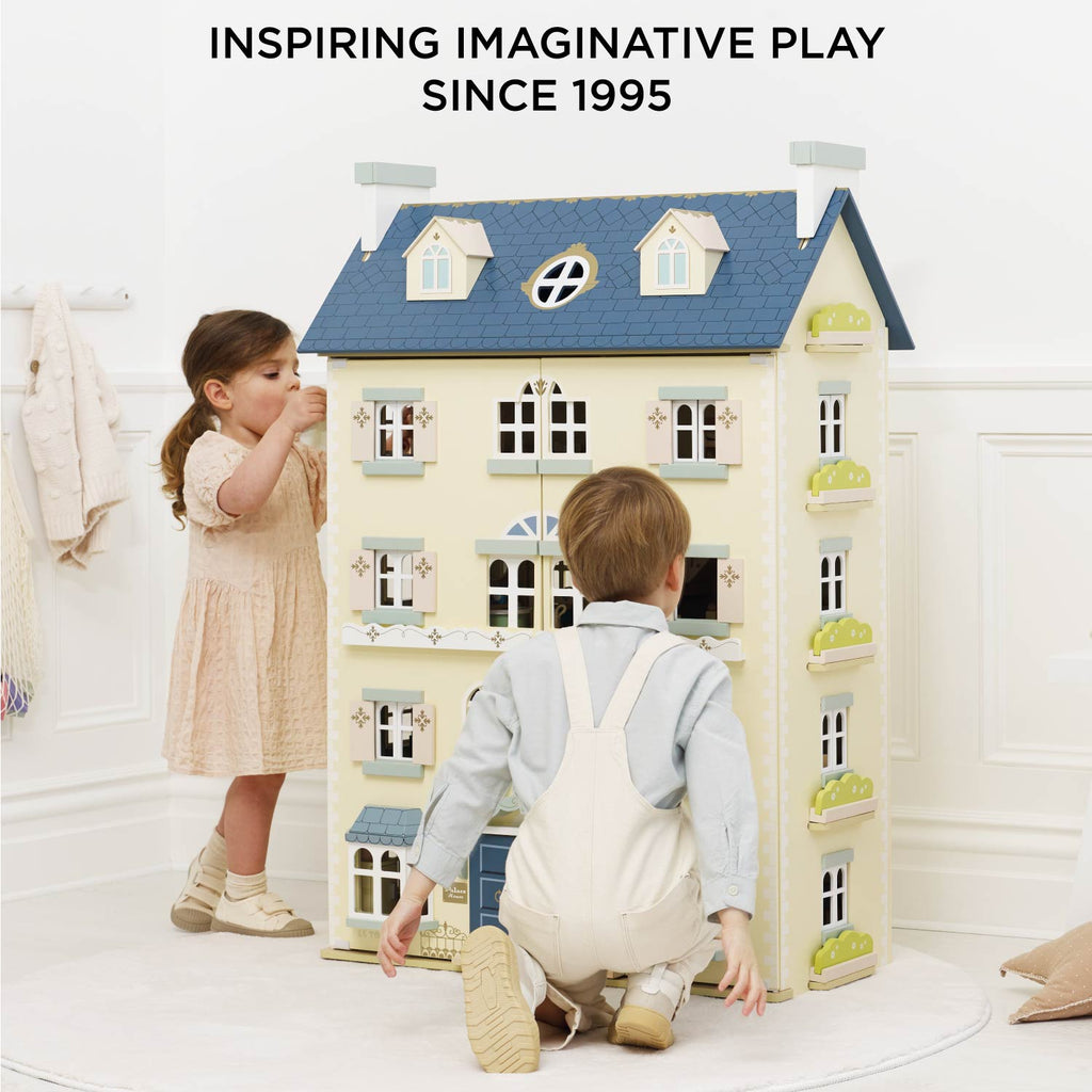 Palace Wooden Dolls House with Five Storeys and Eight Rooms