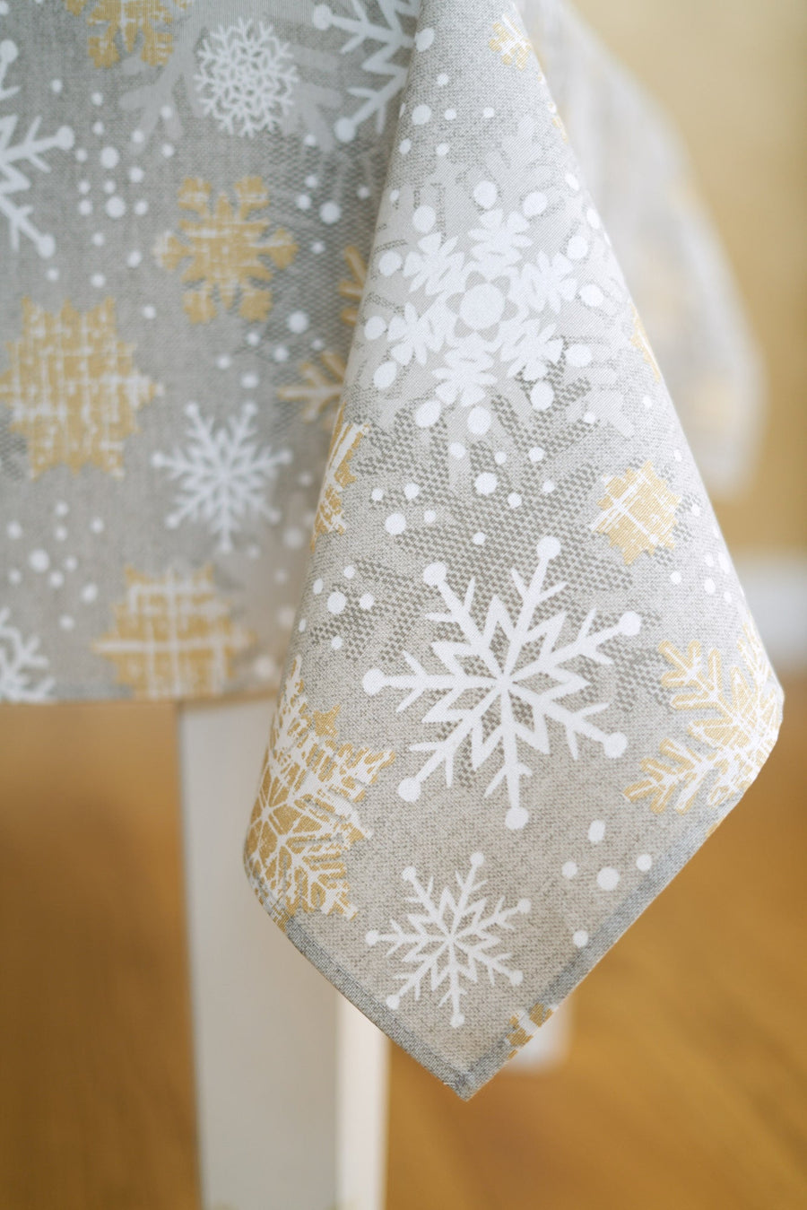 Sparkling Snowflake Print Tablecloth – Festive & Elegant by Hortensias Home at www.brixbailey.com