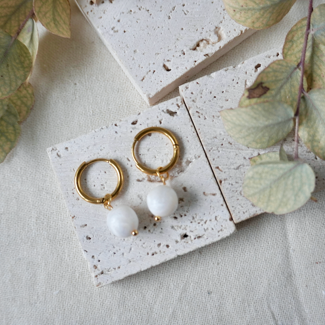 Terra Huggie Pebbles