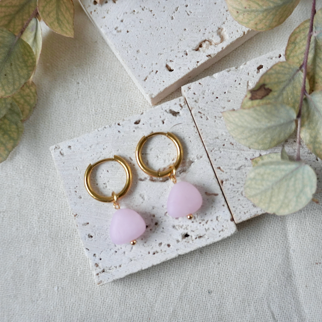 Terra Huggie Pebbles