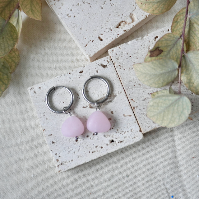 Terra Huggie Pebbles