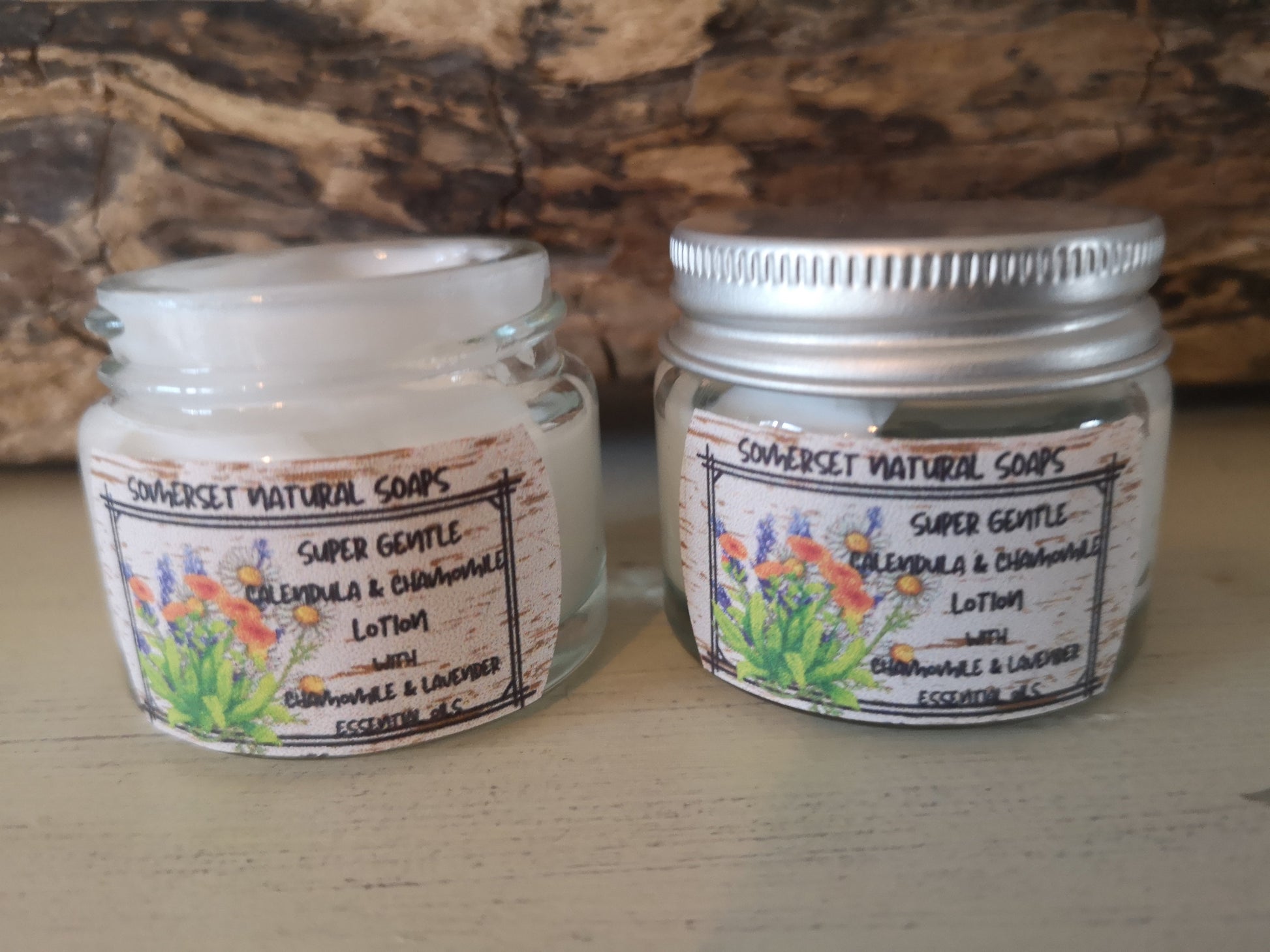 Super Gentle Moisturizer Cream with Lavender & Chamomile Essential oil