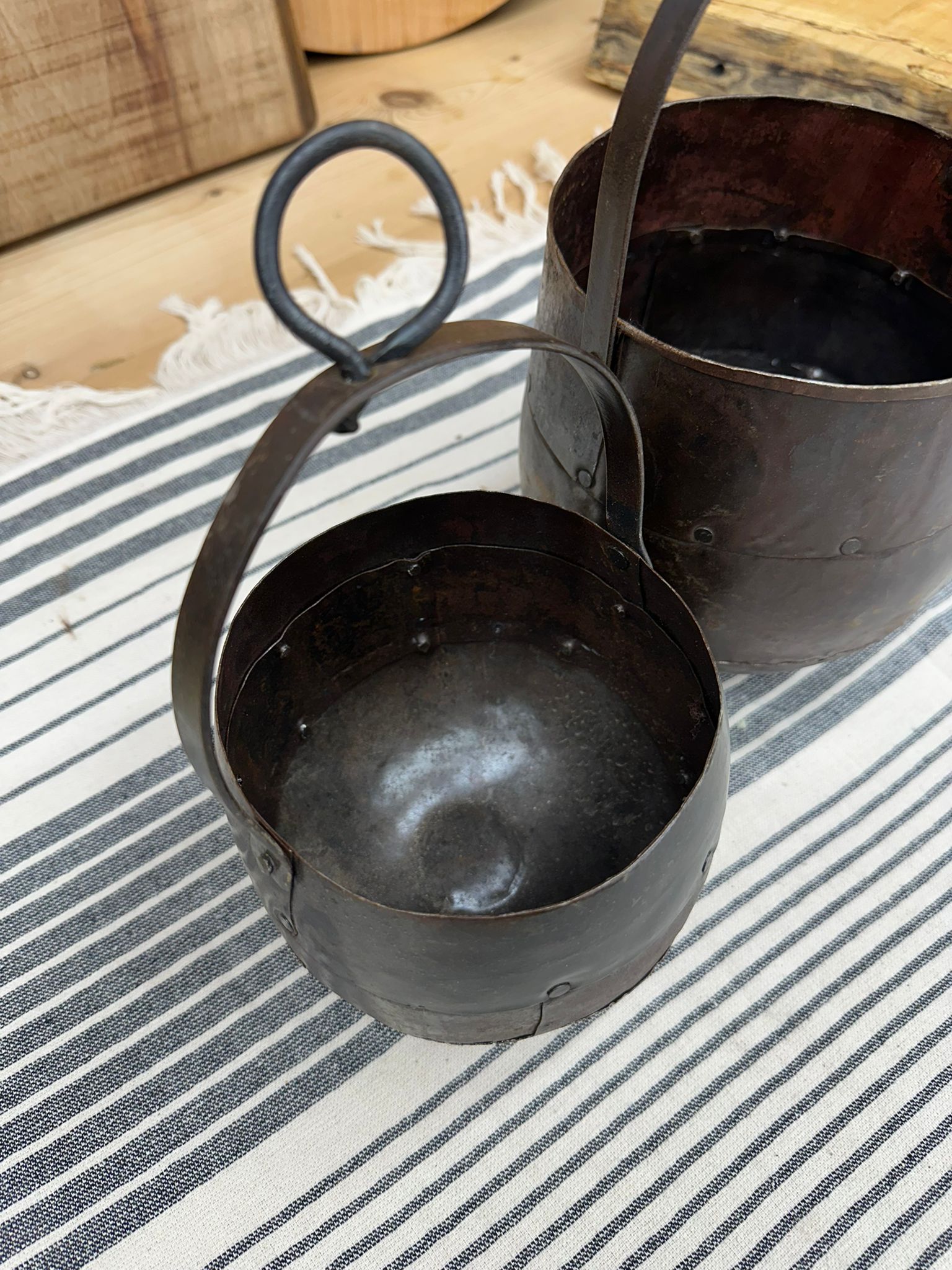 Pair Of Iron Hanging Plant Pot Planter / Herb Pot / Rustic Decor