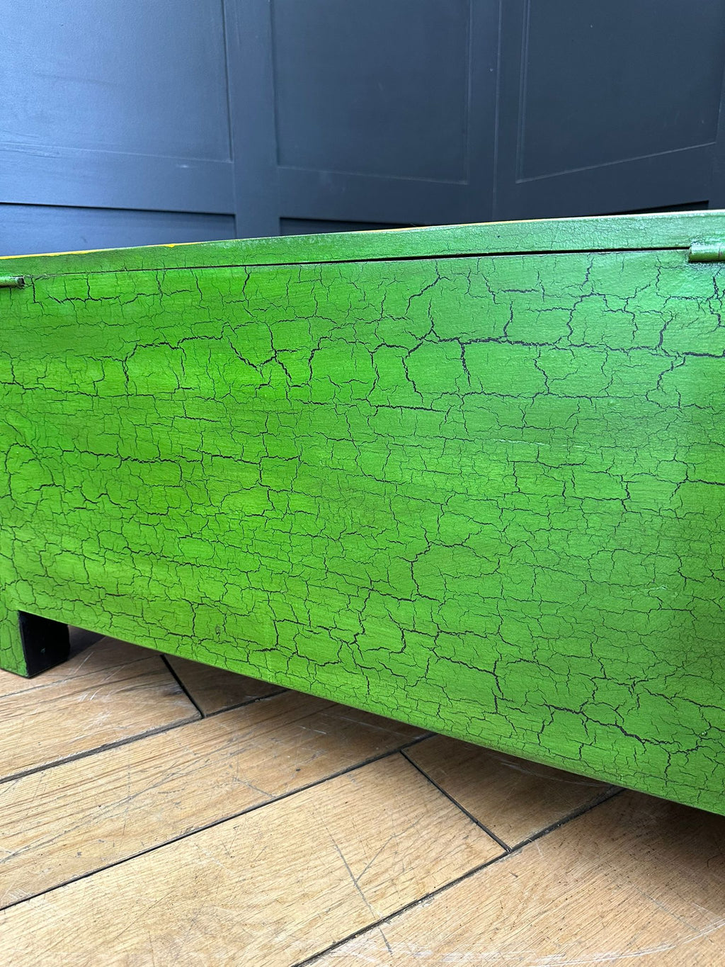 Vintage Indian Hand Painted Trunk Blanket Chest / Coffee Table / Sideboard Green