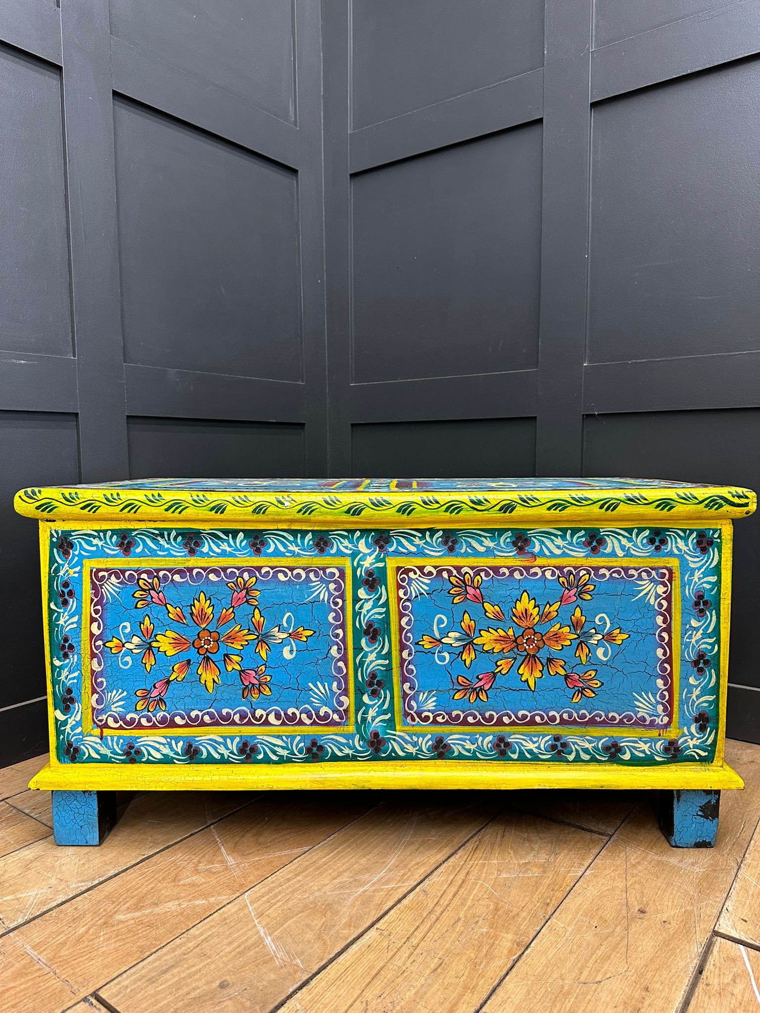 Vintage Indian Hand Painted Trunk Blanket Chest / Coffee Table / Sideboard Blue