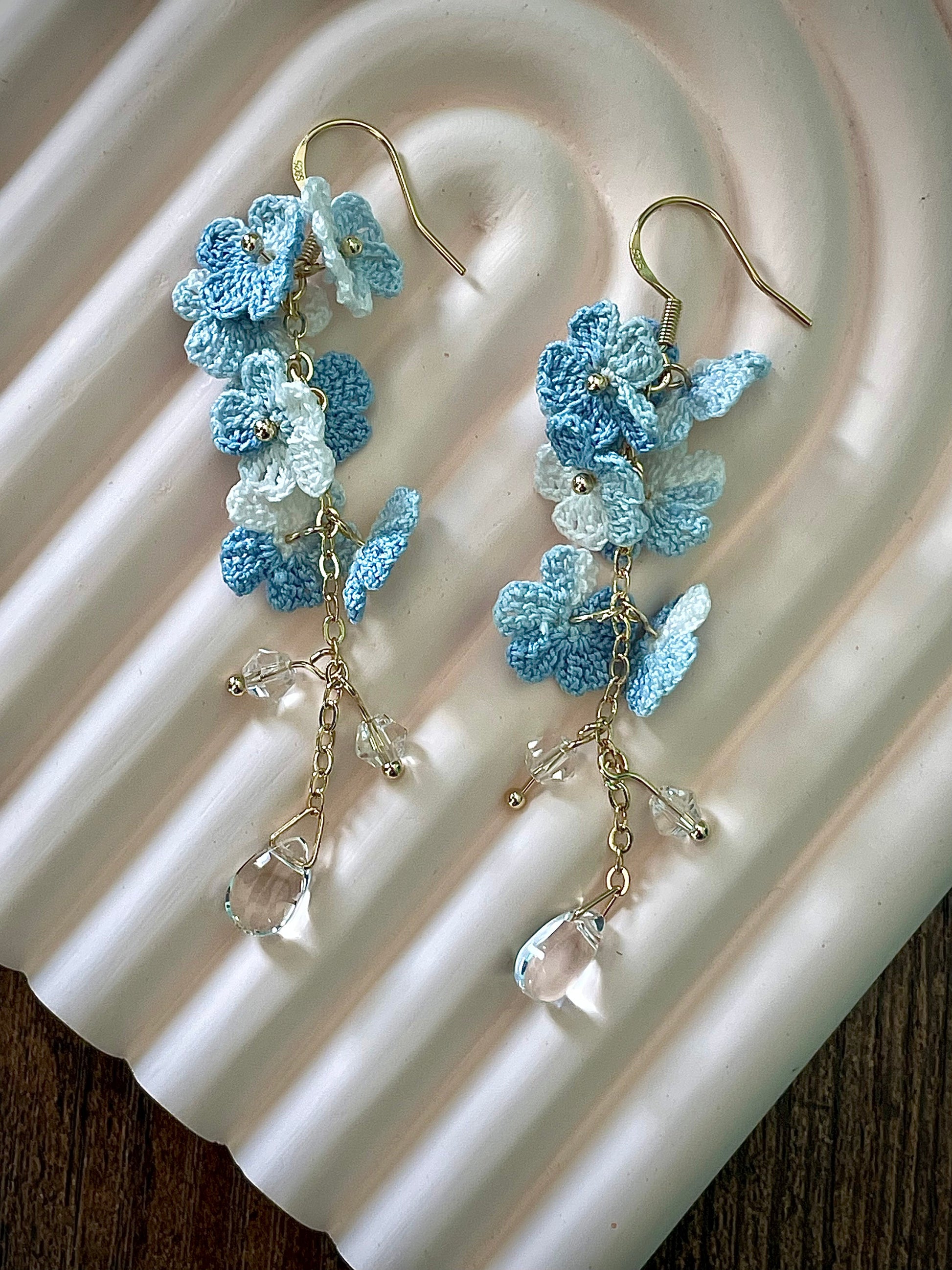 Myosotis Earring Danglers Micro-Crochet that Blossom with Charm Seven Forget-me-not