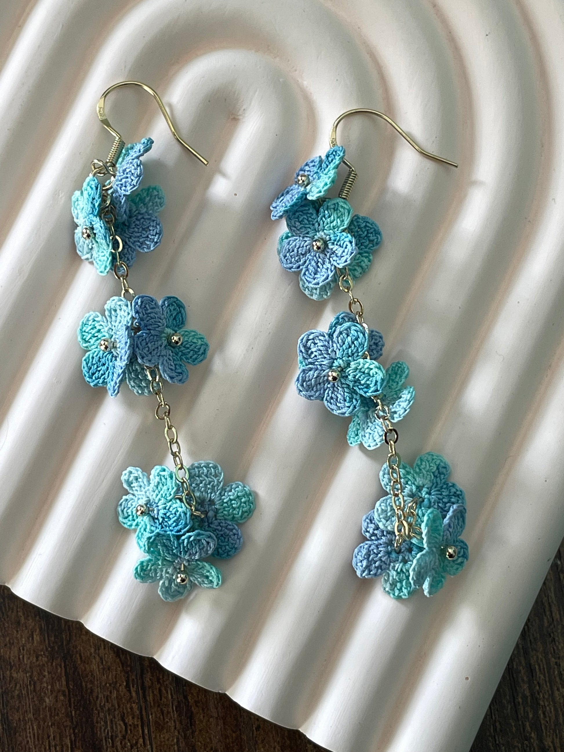 Myosotis Earring Danglers Micro-Crochet that Blossom with Charm Seven Forget-me-not