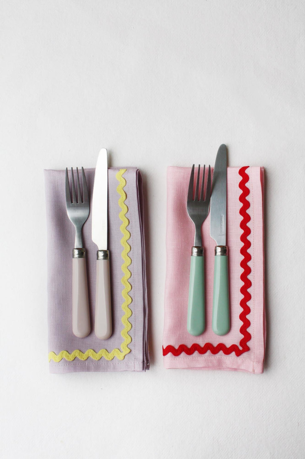 Pink and Red Ricrac Linen Napkins, Set of 2