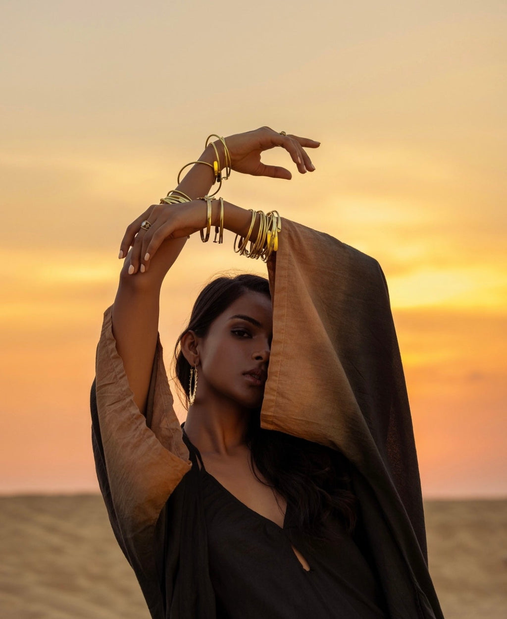 Minimalist Coil Gold/Sliver Bangle Bracelet.