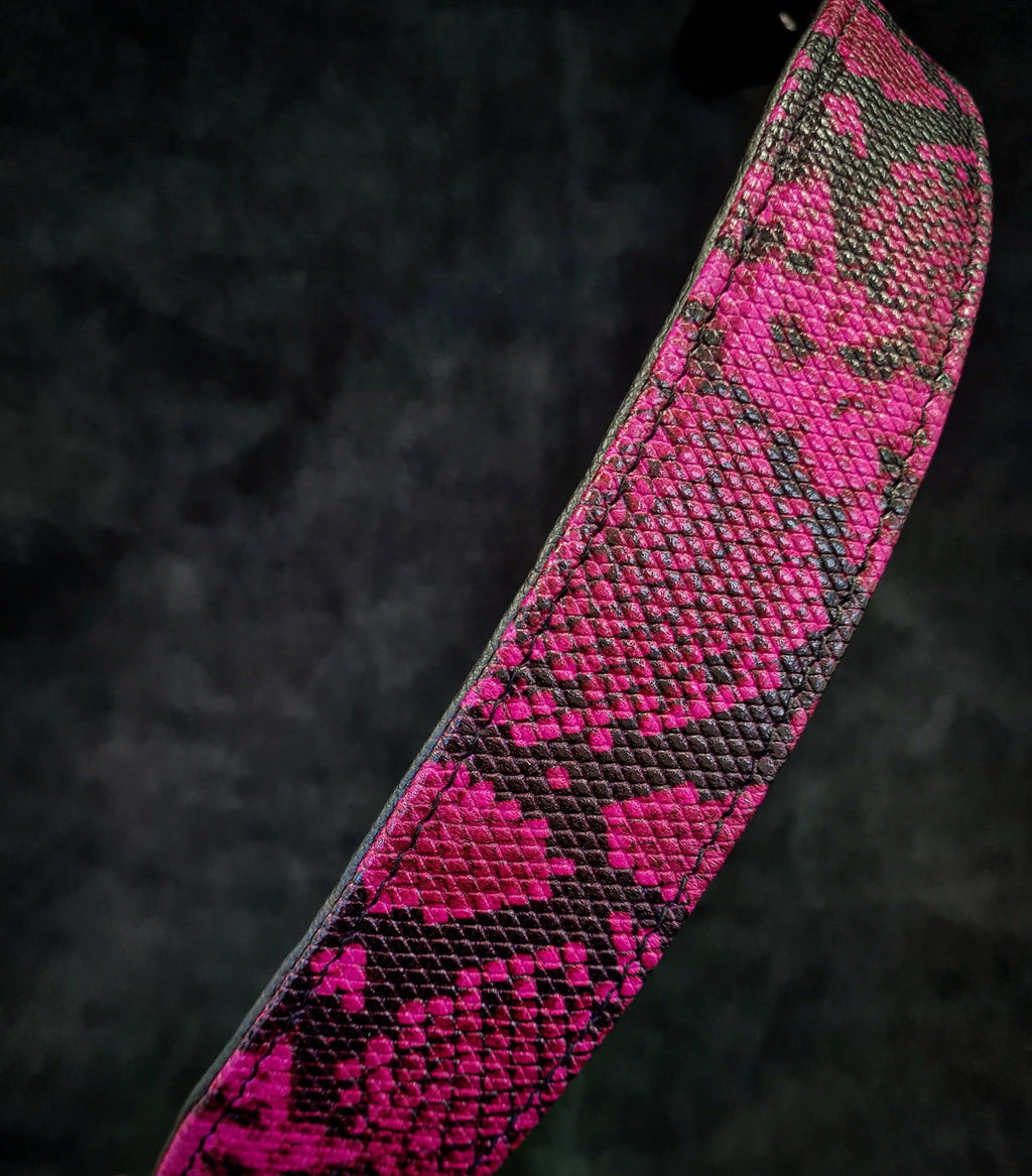Rock Python Collar in Pink
