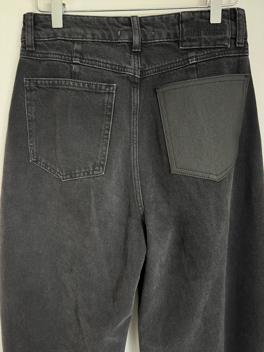 Interstellar Barrel Leg Jeans in Black