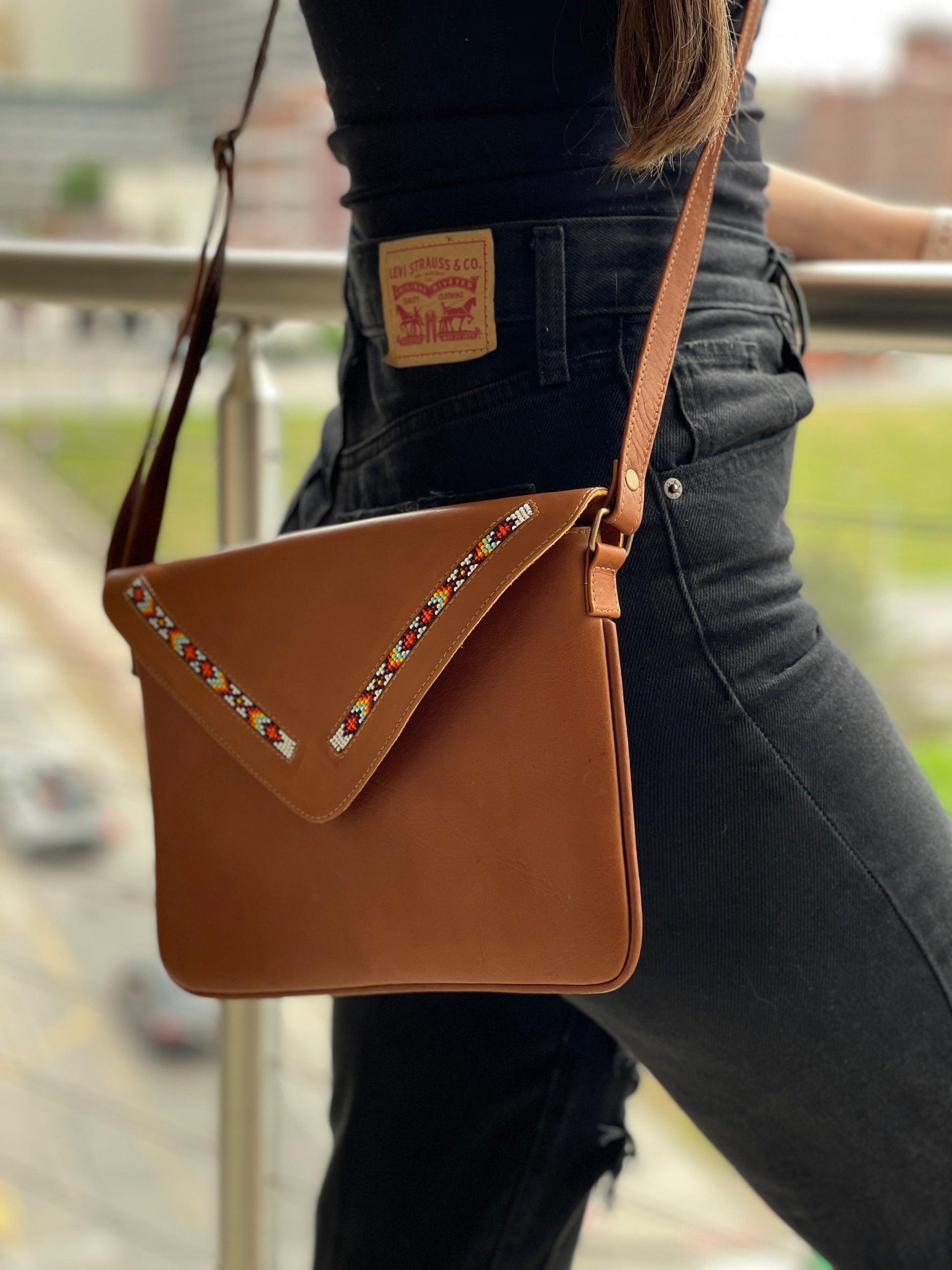*IMPERFECT* Leather Envelope Crossbody Purse