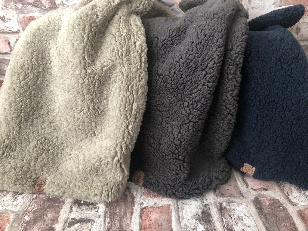 Super Soft Sherpa Fleece Dog Blanket