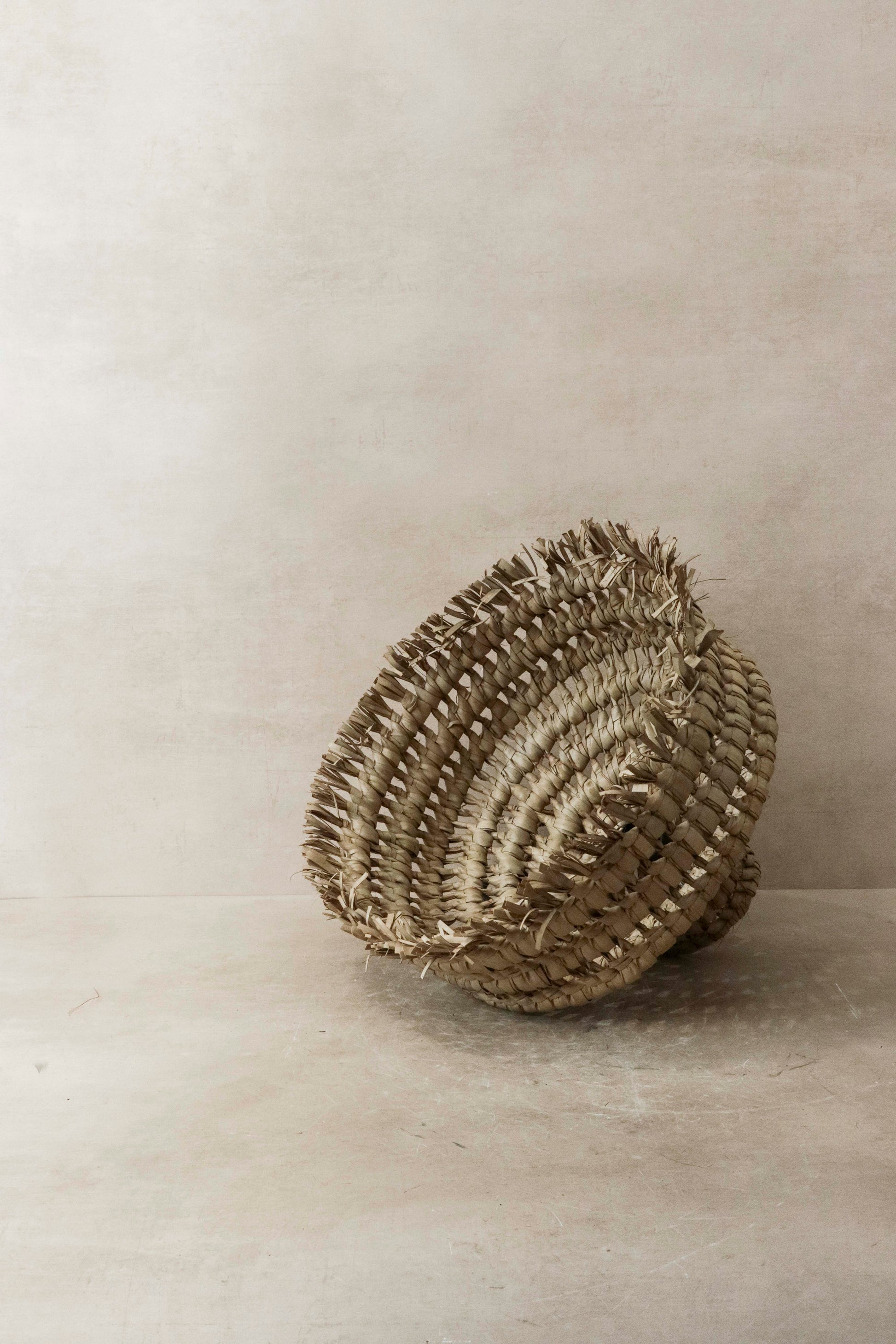 Handmade Palm leaf lamp shade, Mozambique - 13.1