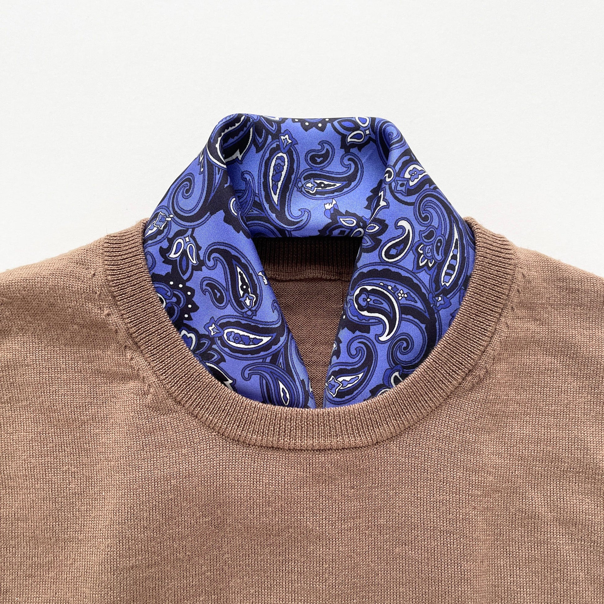 Classic Paisley Silk Scarf - 53cm Hand-rolled Men's Square Neckerchief