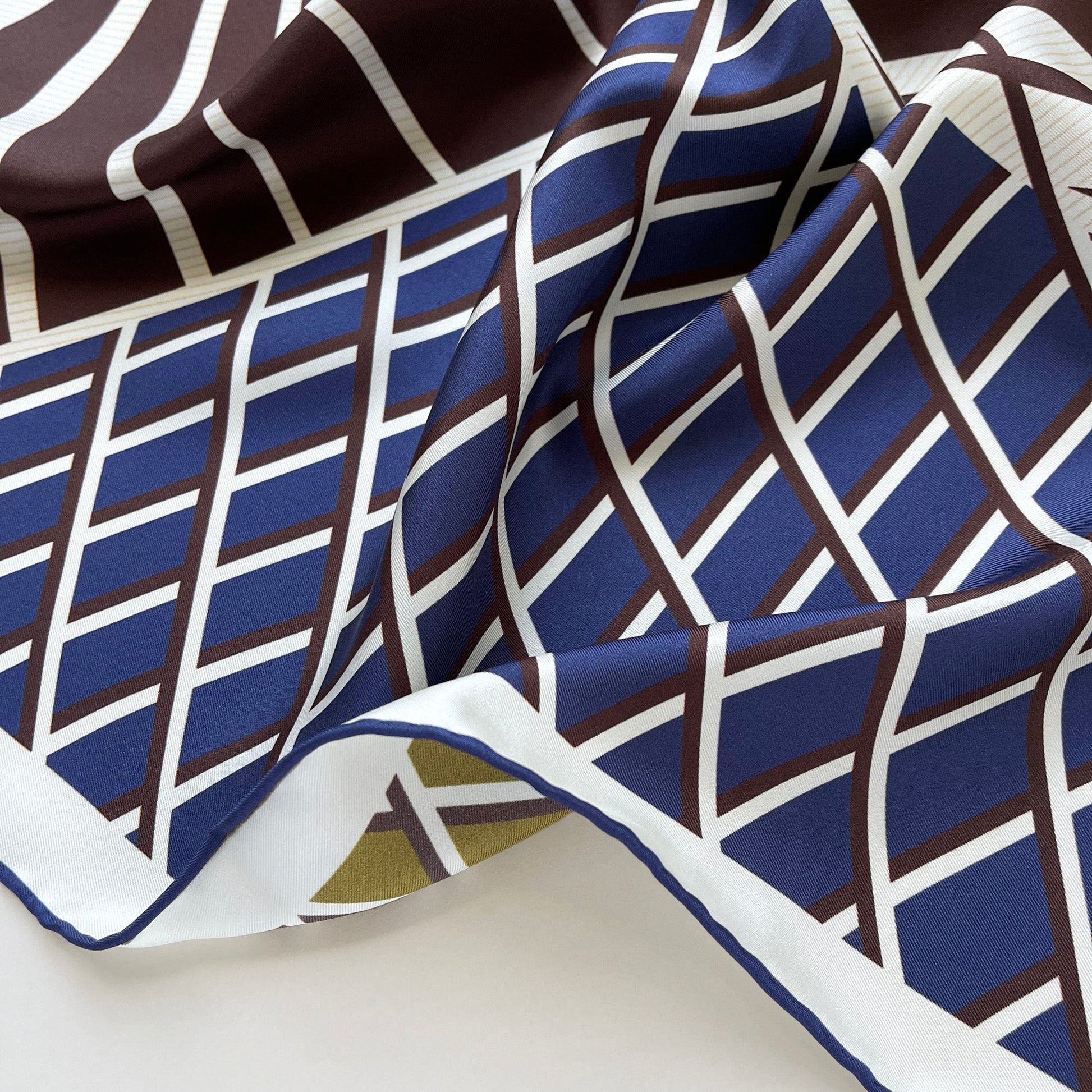 Kanagawa Wave Silk Scarf - 65cm Double-Sided Print Men's Neckerchief with Hand-Rolled Edges