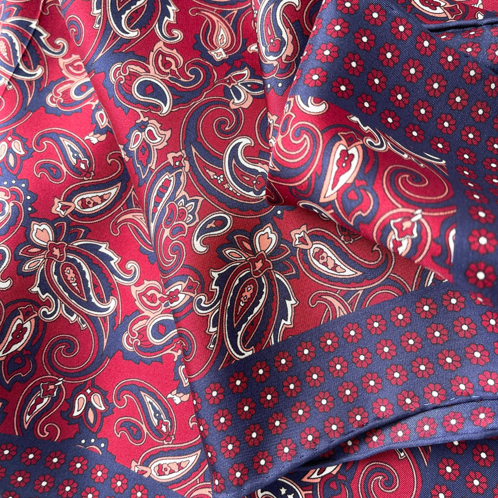Classic Paisley Silk Scarf - 53cm Hand-rolled Men's Square Neckerchief