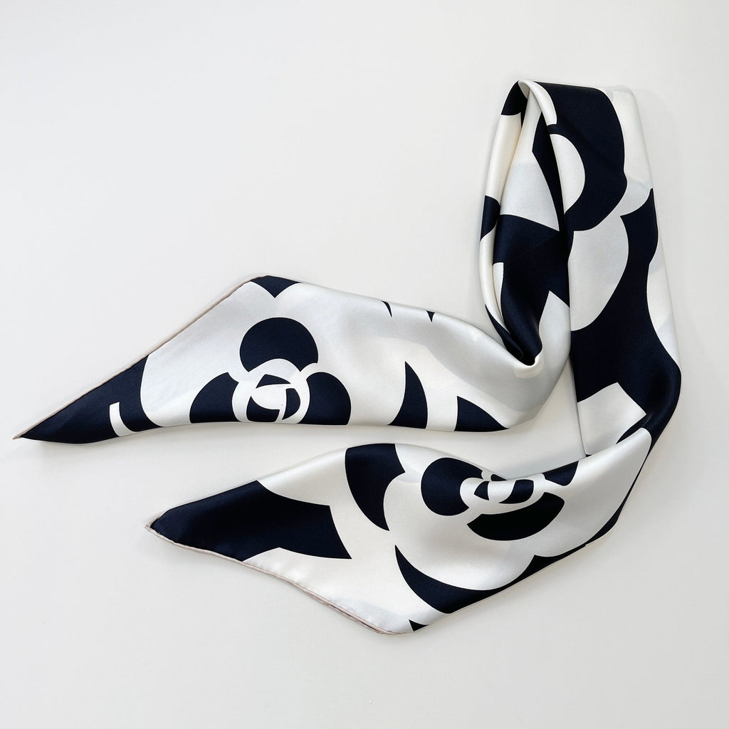 Black White Camellia Love Silk Scarf - 90cm Hand-rolled Women's Head Scarf