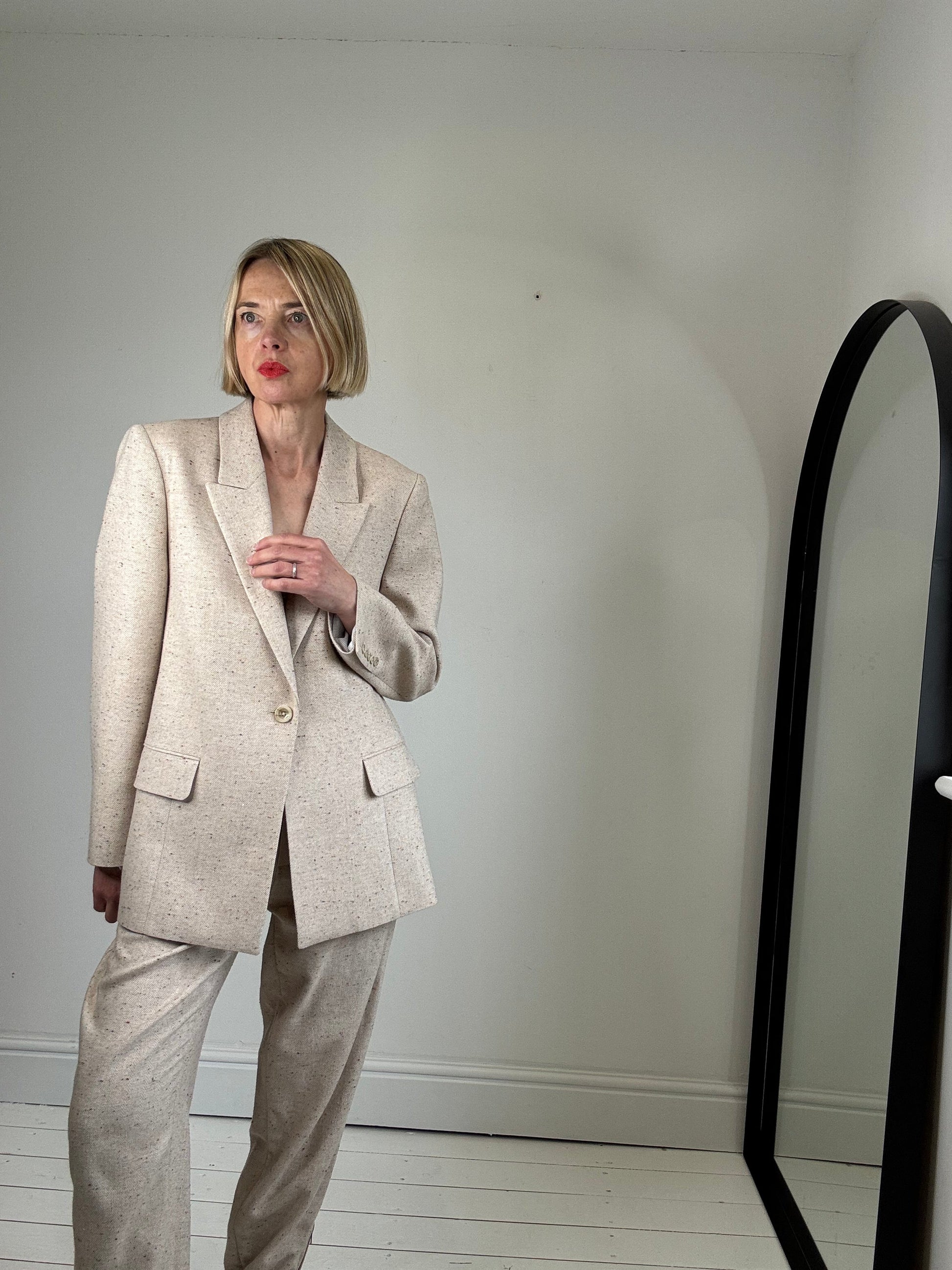 Herringbone Textured Suit in Pick