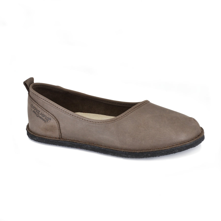 Handmade Kuutsid Shoes – Comfort & Elegance from Estonia by Omaking at brixbailey.com