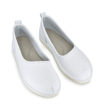 Handmade Kuutsid Shoes – Stylish Comfort & Craftsmanship by Omaking at brixbailey.com