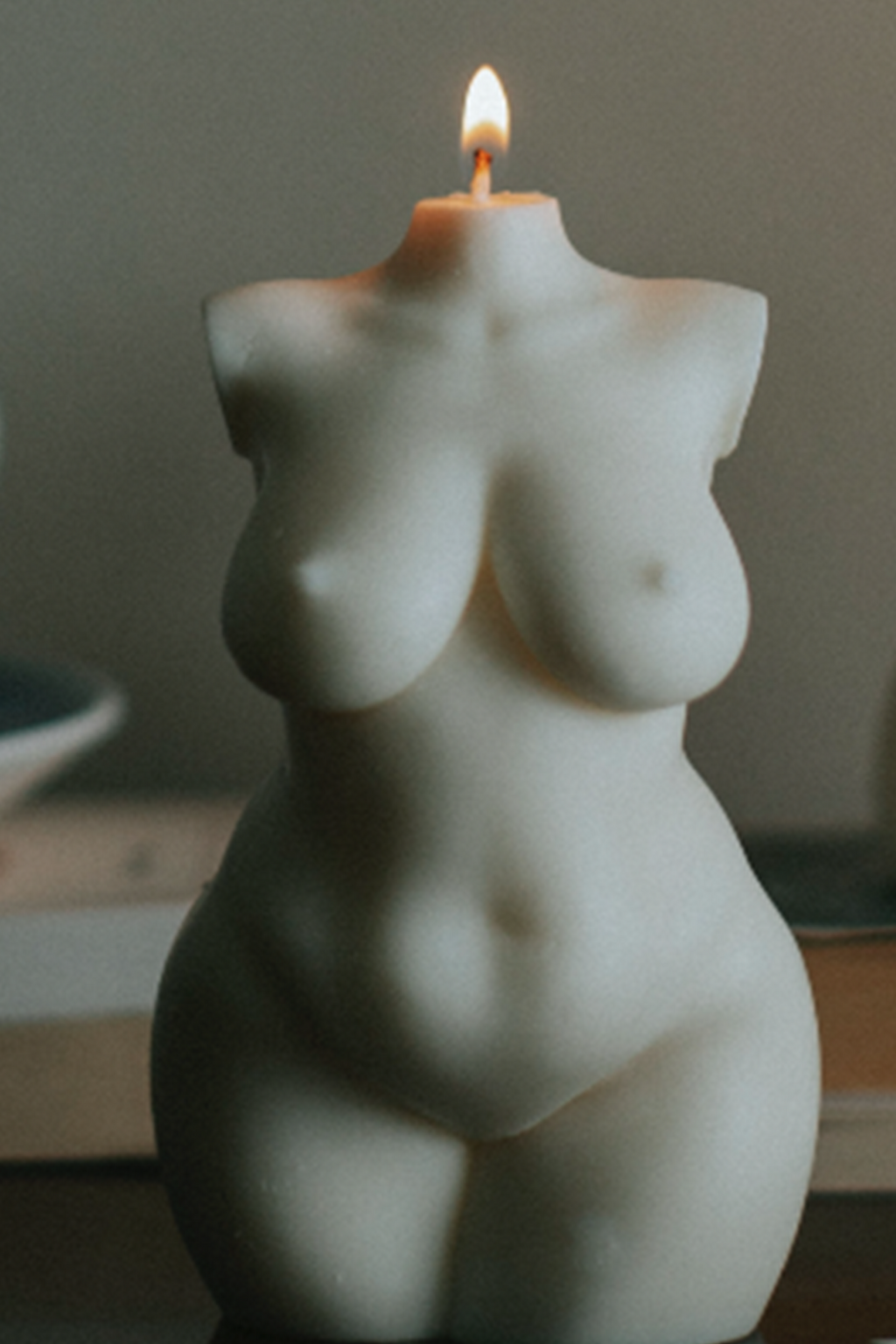 Large Curvy Body Candle