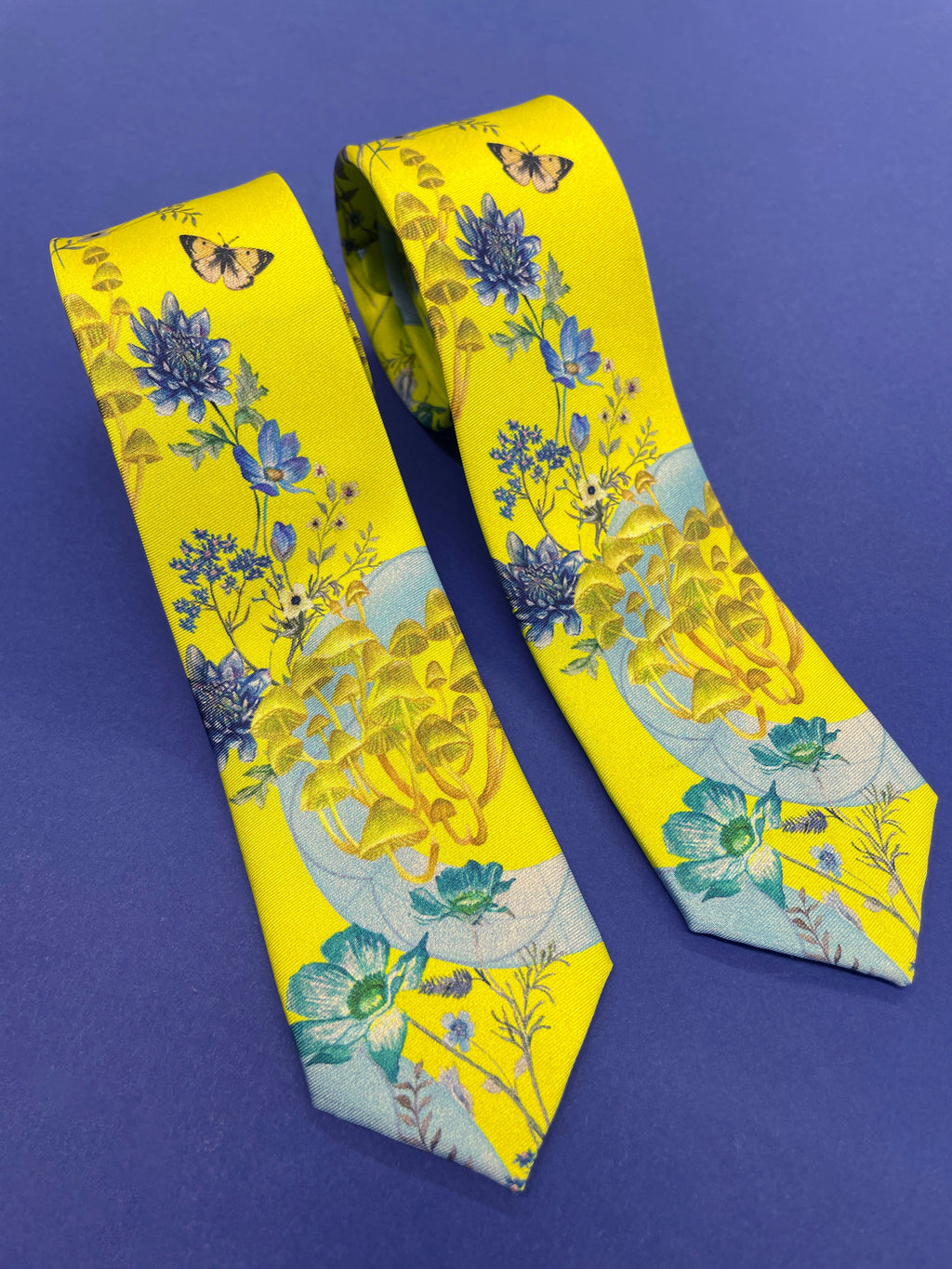 Vibrant Yellow and Pale Blue Luciferin Floral Silk Tie