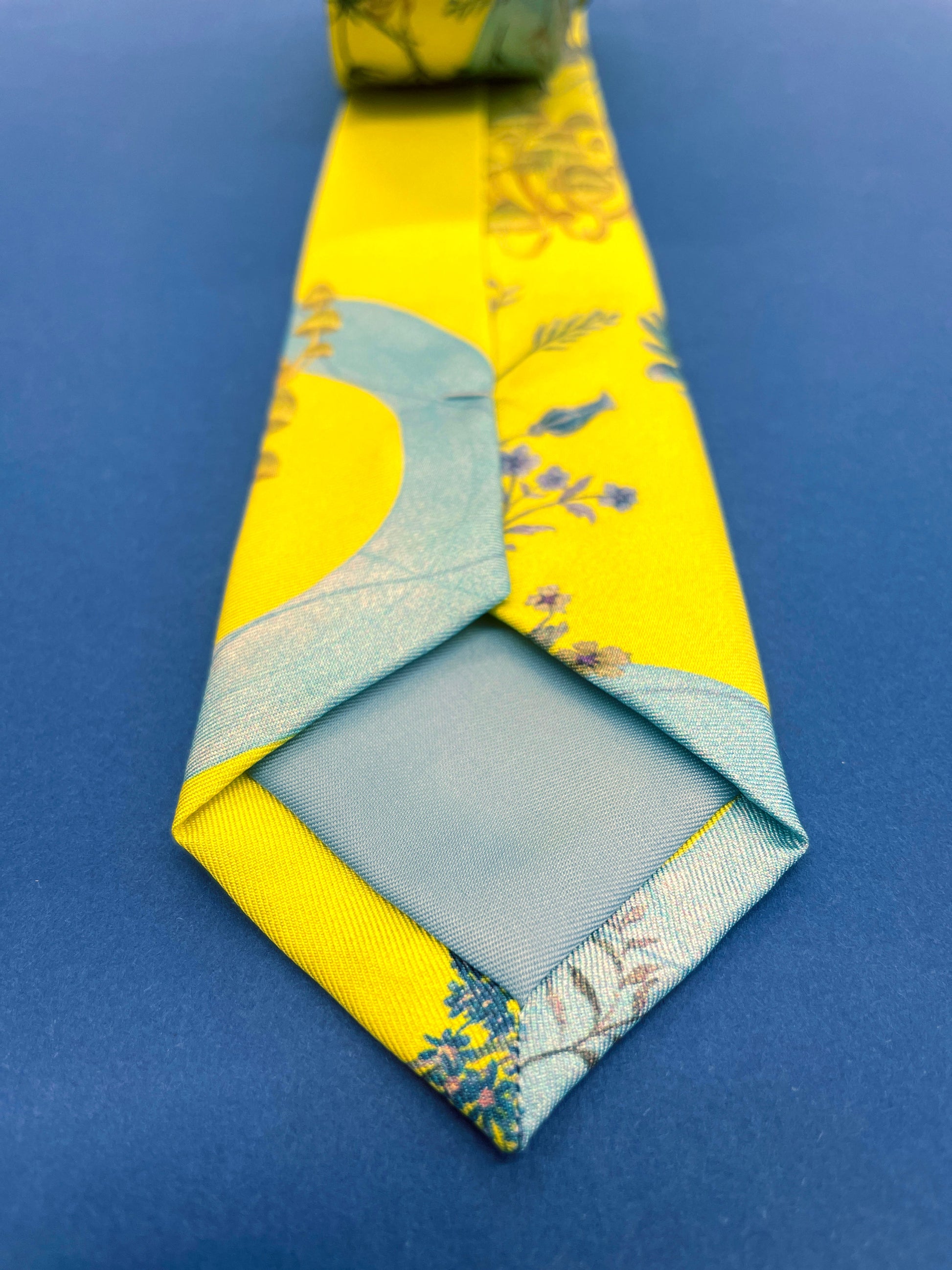 Vibrant Yellow and Pale Blue Luciferin Floral Silk Tie