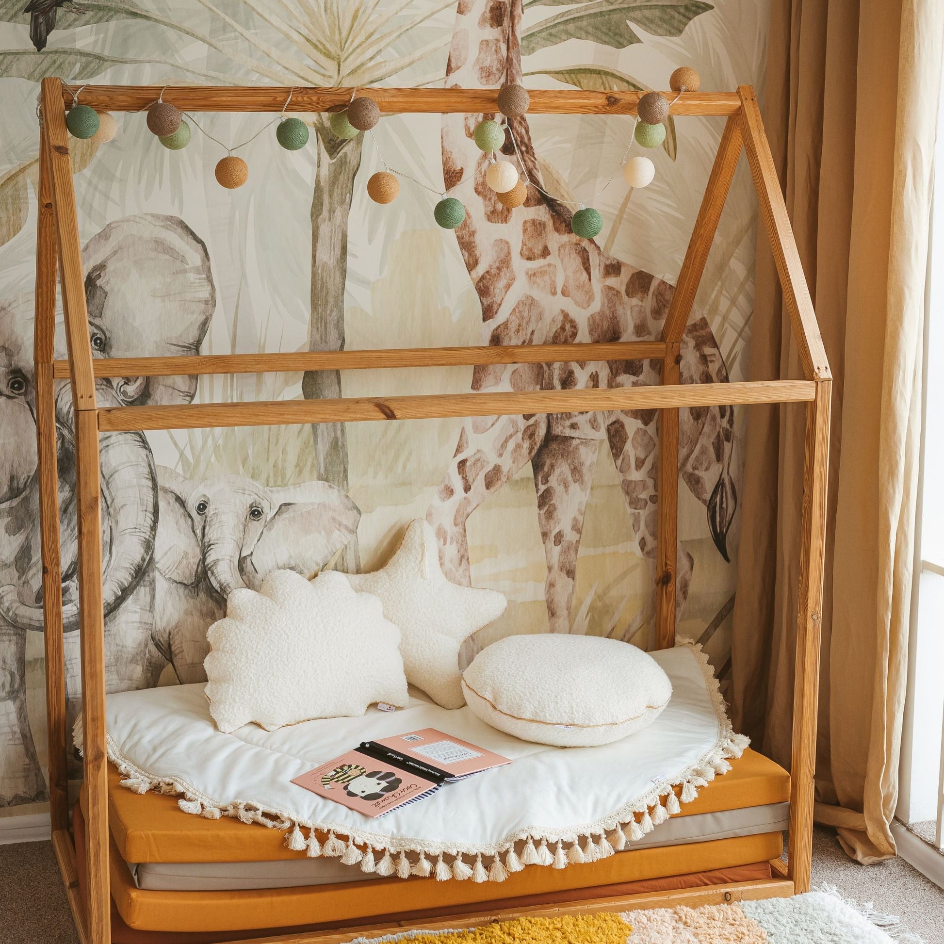 Ecru Boucle Starfish Cushion with Golden Trim