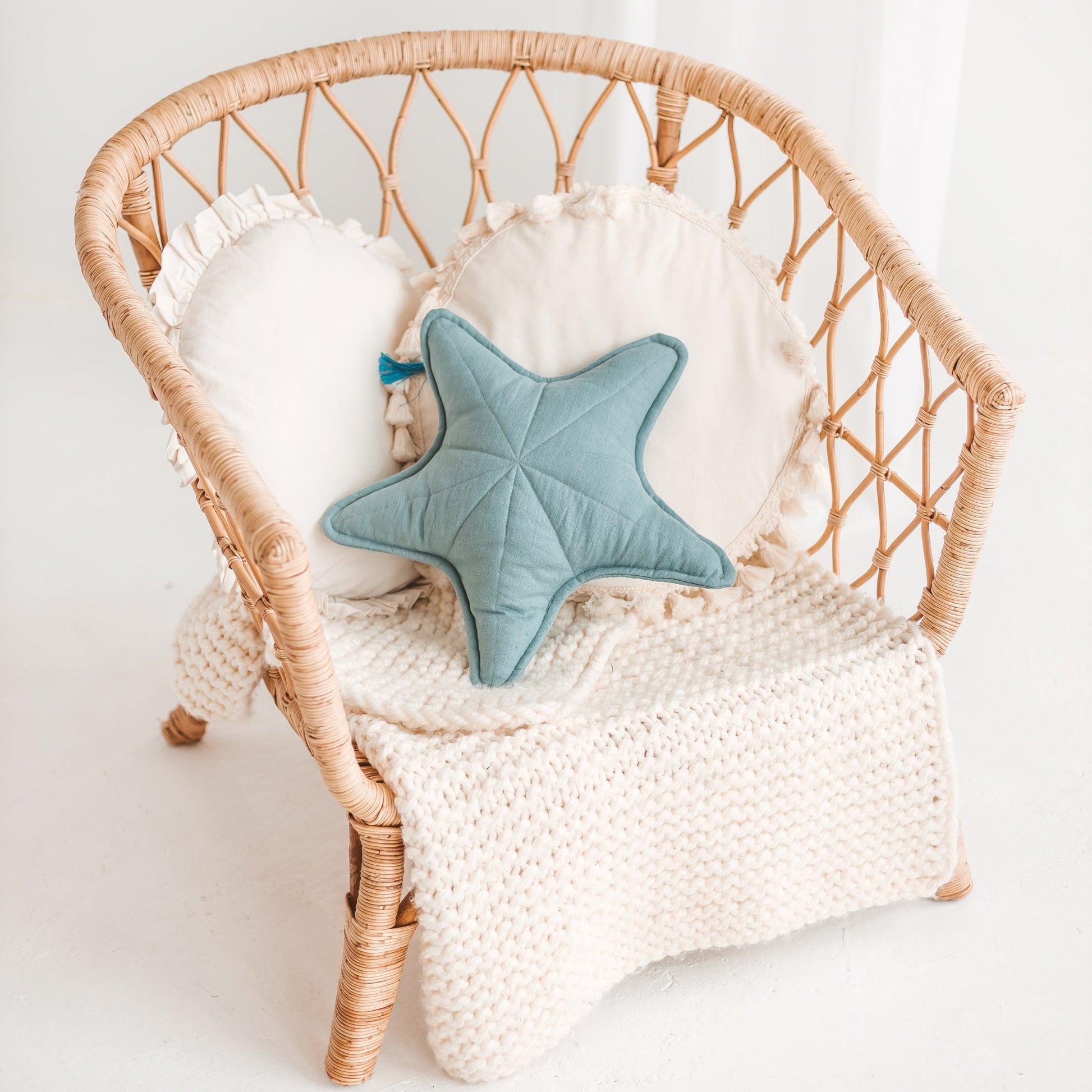 Mint Linen Sea Star Throw Pillow for Coastal Decor