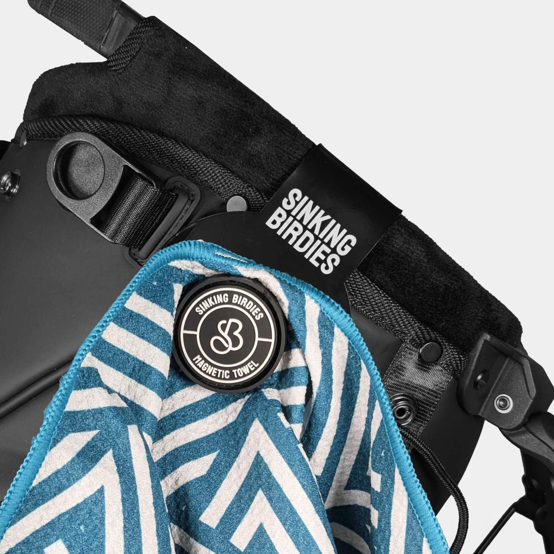 Magnetic Towel Landing Pad for Golf Bags