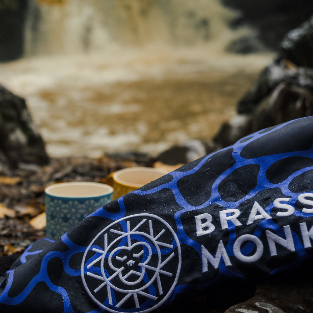 Unisex Brass Monkey Dip Coat Water Design