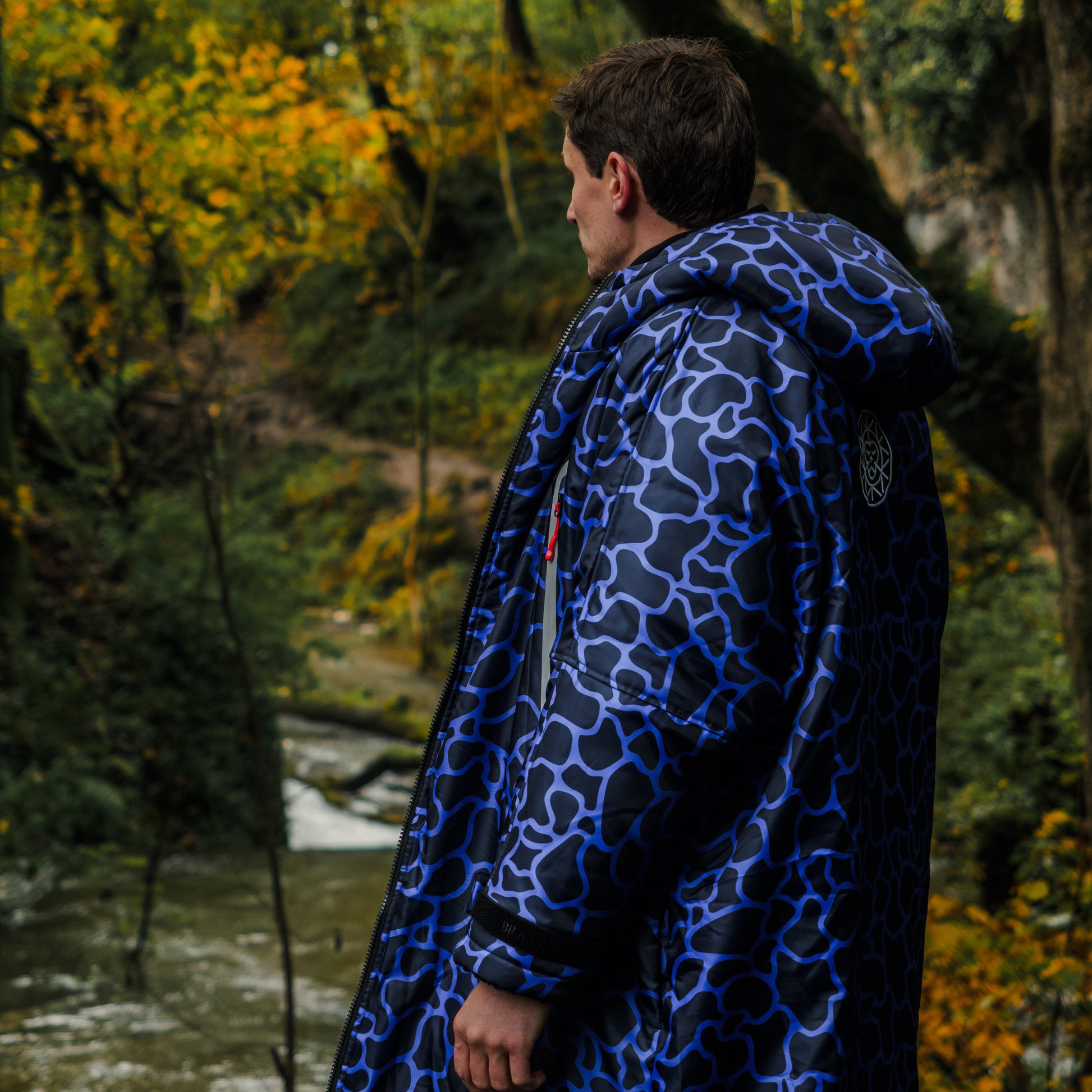 Unisex Brass Monkey Dip Coat Water Design