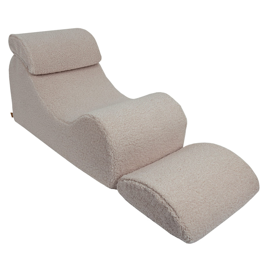 Wave Lounger: Modern Kids' Ergonomic Chair for Comfort & Style by MeowBaby at www.brixbailey.com