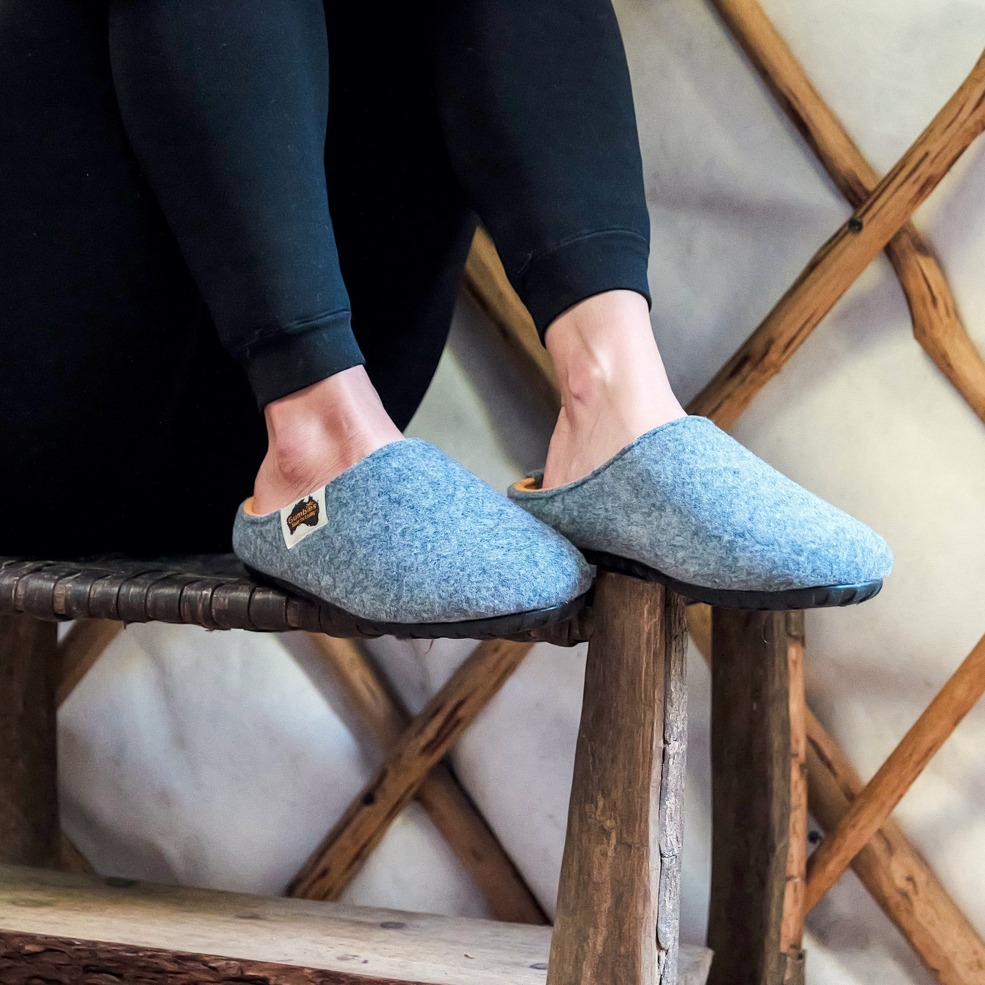 Outback Women's Slipper in Grey and Curry